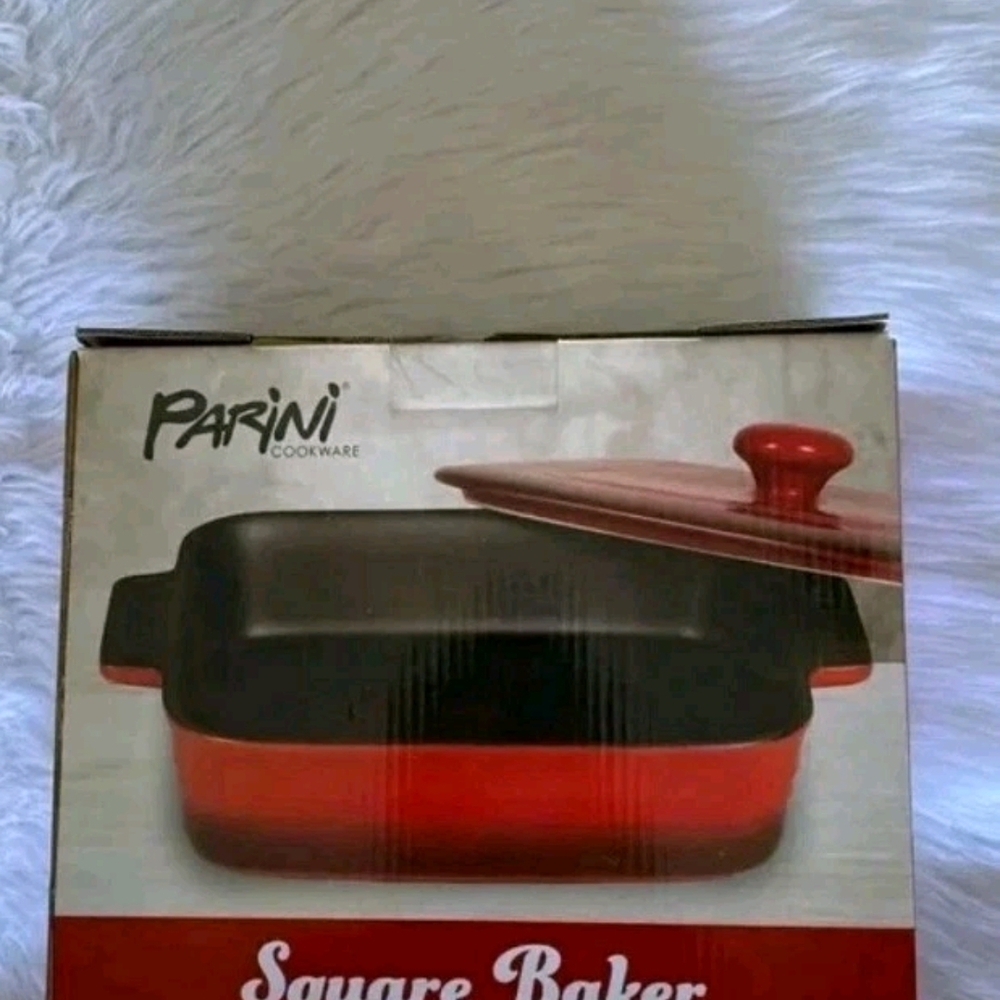 Parini Red and Black Square Baker